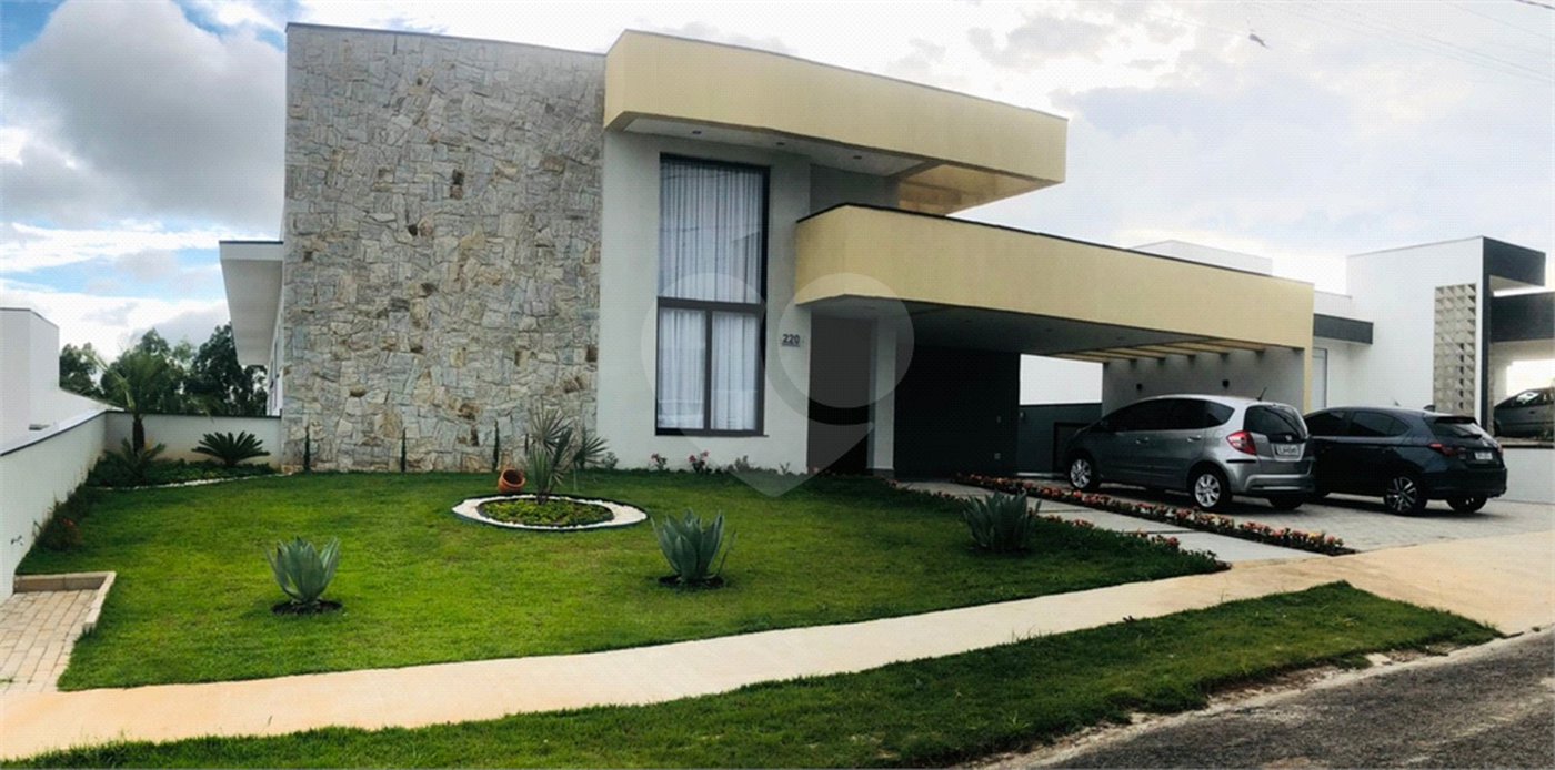 Casa à venda com 3 suítes no condomínio Residencial Fazenda Altaq Vista, Salto de Pirapora - SP