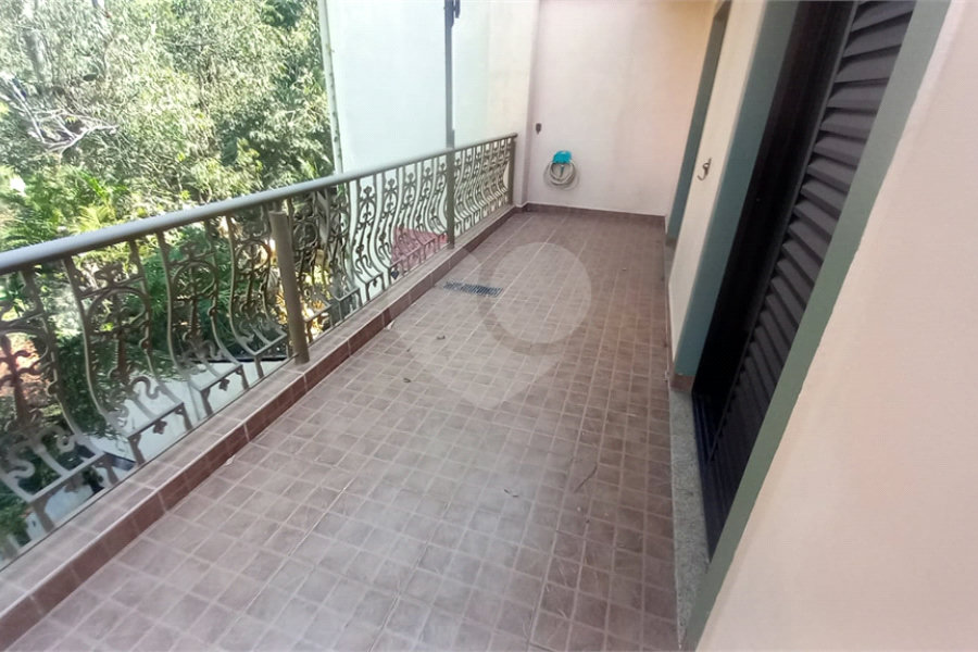 Sobrado à venda com 4 quartos, sendo 2 suítes, em Tremembé, São Paulo, SP