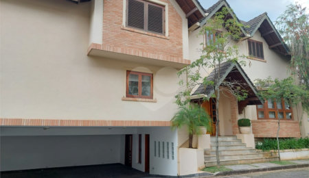 Casa à venda ou para alugar com 4 suítes no condomínio Vilaggio Monte Alegre, São Paulo - SP
