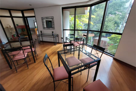 Apartamento à venda com 3 quartos, sendo 1 suíte, em Vila Andrade, São Paulo, SP