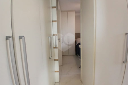 Cobertura à venda com 4 quartos, sendo 2 suítes,  em Alto da Lapa, São Paulo, SP