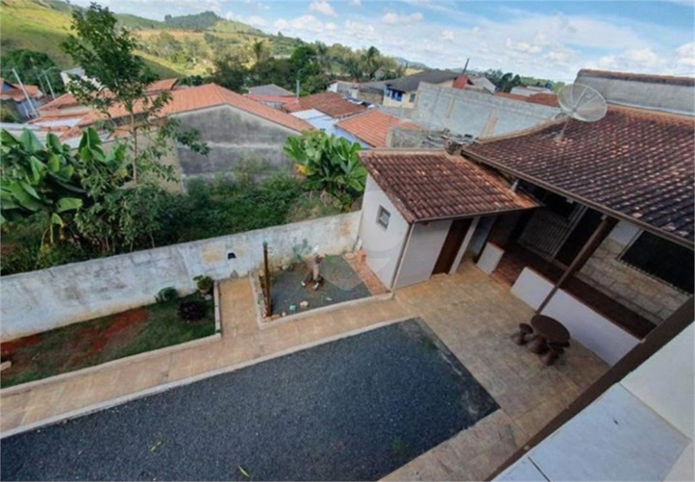 Casa à venda com 3 quartos, sendo 1 suíte, no Centro, Ouro Fino, MG
