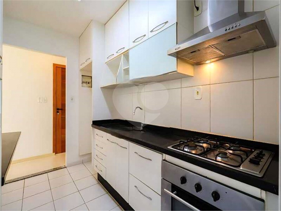 Apartamento à venda ou para alugar com 3 quartos, sendo 1 suíte,  em Vila Andrade, São Paulo, SP