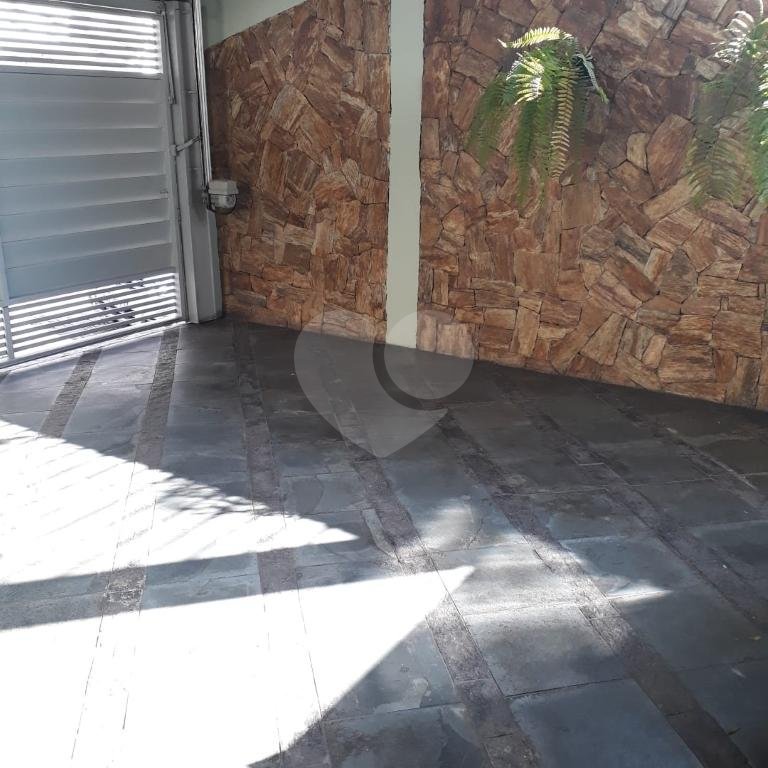 Sobrado à venda com 3 suítes em Santa Teresinha, São Paulo, SP