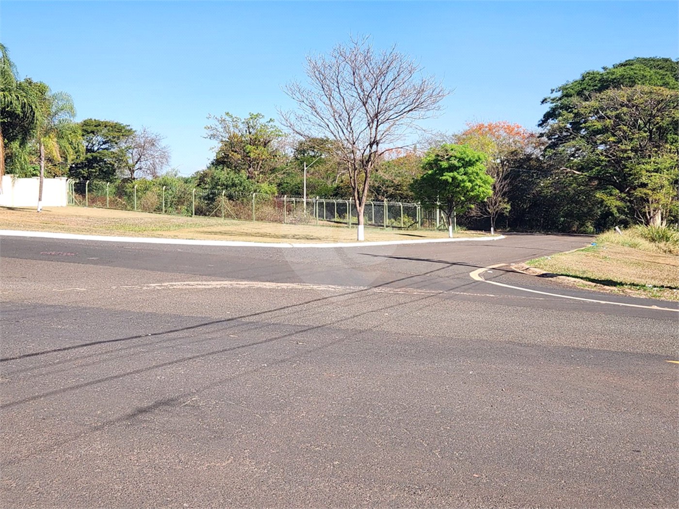 Terreno à venda no condomínio Bella Vittà Araraquara, Araraquara - SP