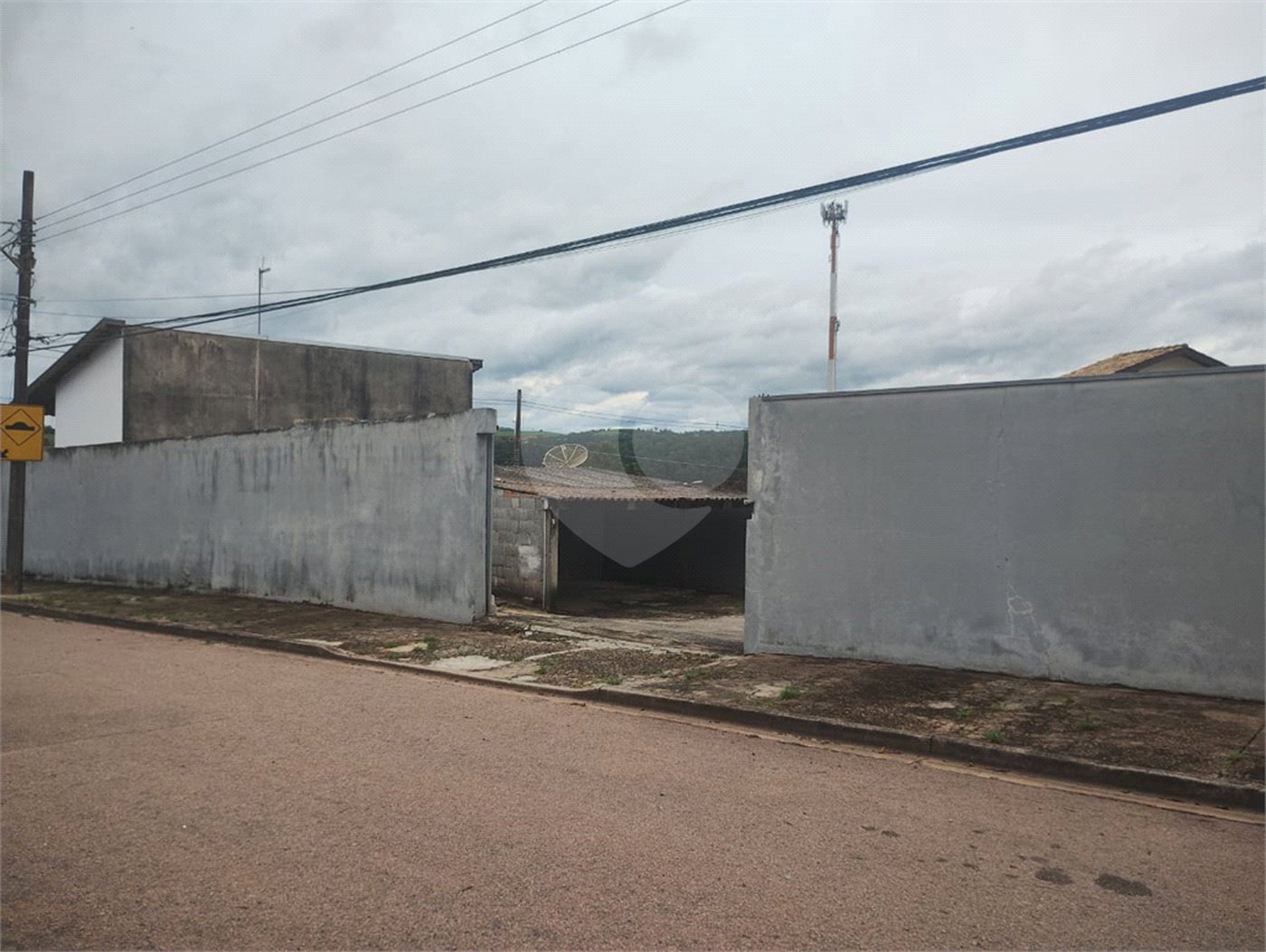 Casa à venda com 3 quartos em Caxambu, Jundiaí, SP