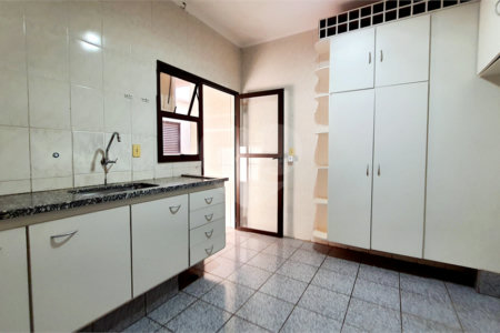 Apartamento à venda com 4 quartos, sendo 1 suíte,  em Jardim Paulista, Ribeirão Preto, SP