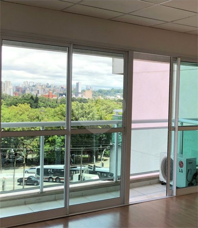 Sala à venda em Chácara Santo Antônio, São Paulo, SP