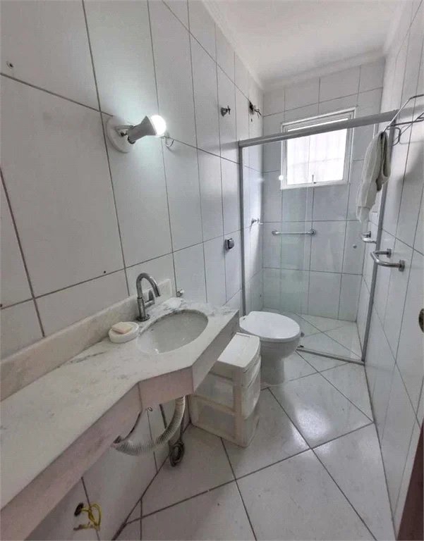 Sobrado à venda com 3 quartos, sendo 2 suítes,  em Jardim Ester Yolanda, São Paulo, SP