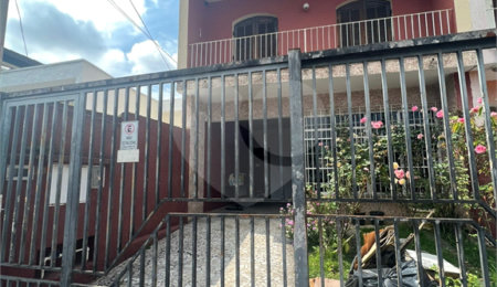 Casa à venda com 3 quartos em Vila Vitória, Mogi das Cruzes, SP