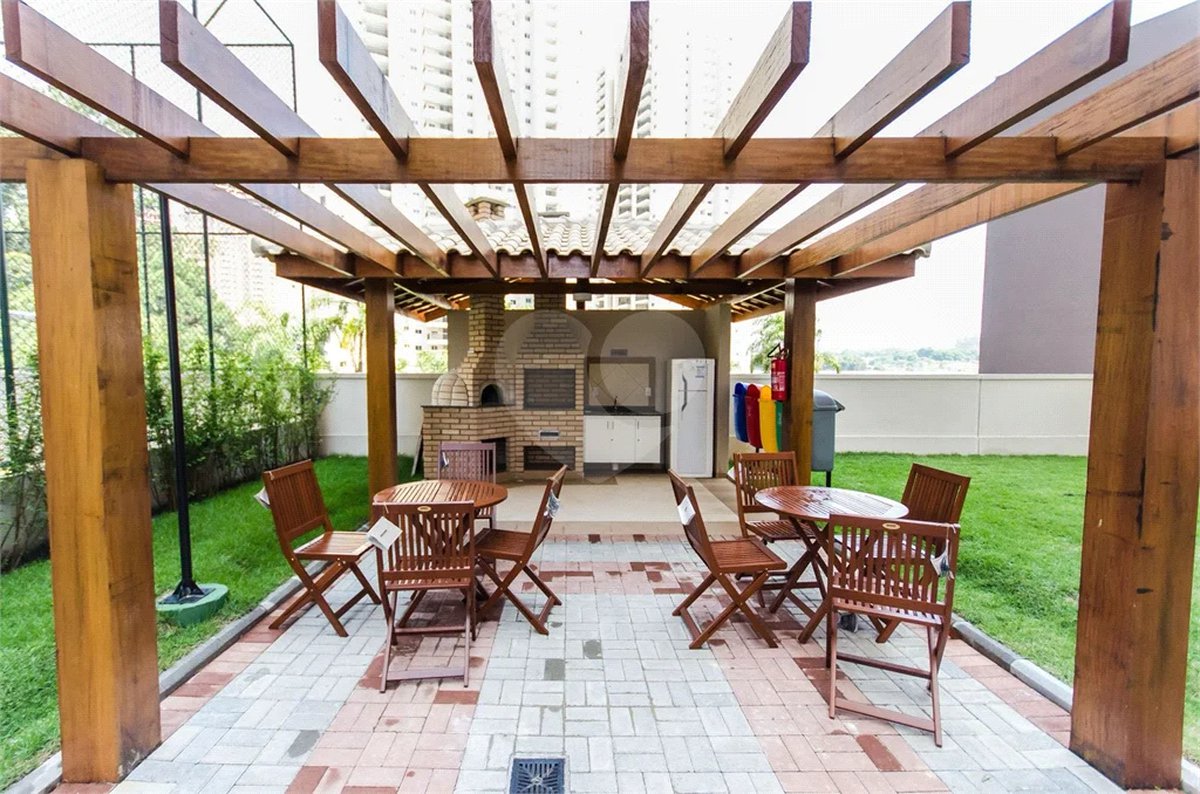 Apartamento à venda com 2 quartos, sendo 1 suíte, em Jardim Flor da Montanha, Guarulhos, SP