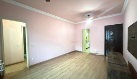Apartamento à venda com 2 quartos, sendo 1 suíte,  em Tijuca, Rio de Janeiro, RJ