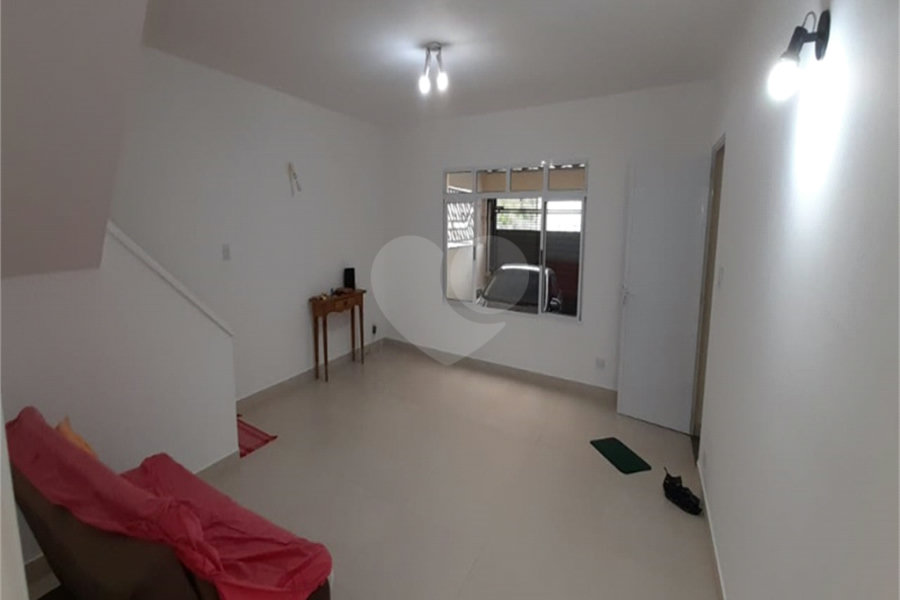 Sobrado à venda com 3 quartos, sendo 1 suíte, em Parque Peruche, São Paulo, SP