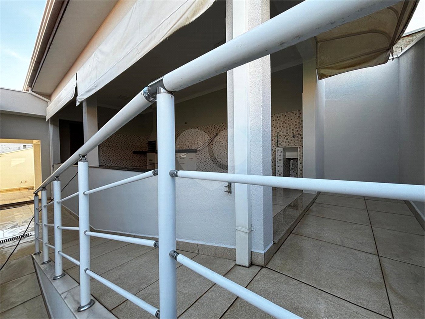 Casa à venda com 2 quartos, sendo 1 suíte, no condomínio Residencial Lagos D Icarai, Salto - SP