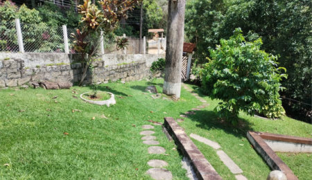 Casa à venda com 4 quartos, sendo 2 suítes,  no condomínio Cinco Lagos, Mairiporã - SP