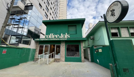 Casa com 4 dormitórios, 324 m² de área total- venda por R$ 3.200.000 ou aluguel por R$ 16.000/mês + IPTU - Aparecida - Santos/SP