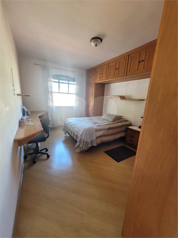 Sobrado à venda com 3 quartos, sendo 1 suíte, em Jardim da Glória, Cotia, SP