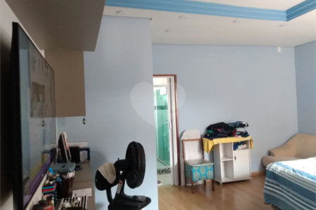 Casa à venda com 4 quartos, sendo 1 suíte, em Jardim Bela Vista, Itapetininga, SP