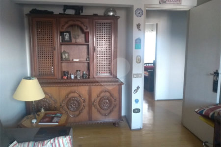 Apartamento à venda com 3 quartos, sendo 1 suíte,  no Centro, Mogi das Cruzes, SP