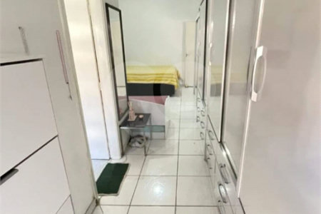 Casa Térrea à venda com 7 quartos, sendo 1 suíte, em Vila Paulicéia, São Paulo, SP