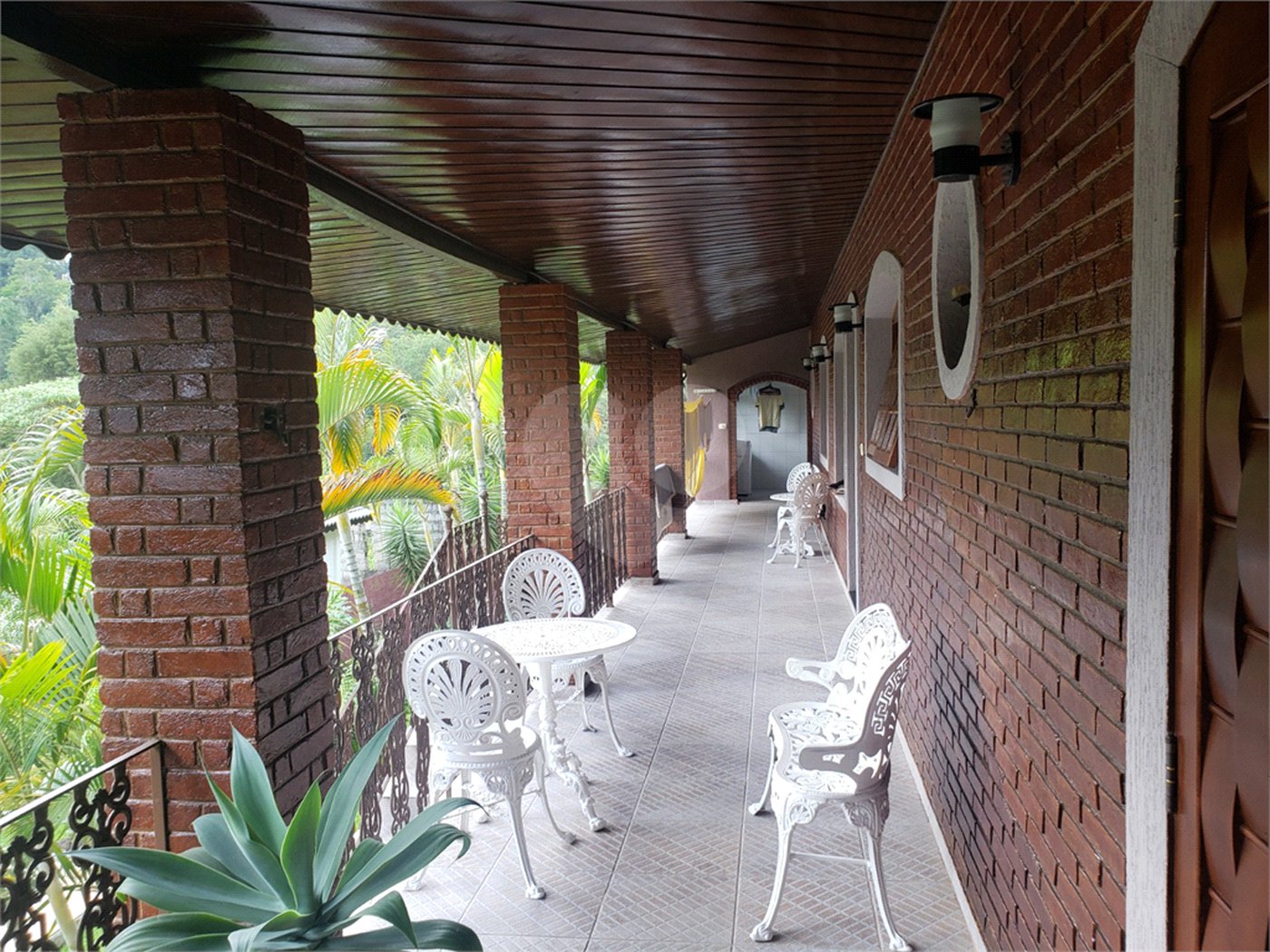 Casa à venda com 3 suítes no condomínio Alpes da Cantareira, Mairiporã - SP