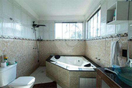 Casa à venda com 4 suítes no condomínio Golden Park Residence, Sorocaba - SP
