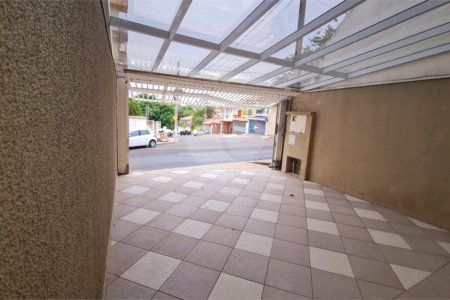 Sobrado à venda com 3 quartos, sendo 1 suíte,  em Jardim Leocádia, Sorocaba, SP