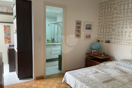 Casa à venda com 4 suítes no condomínio Conjunto Residencial São Benedito, São Paulo - SP
