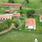 Casa à venda com 8 quartos, sendo 4 suítes, no condomínio Santa Filomena, Salto - SP