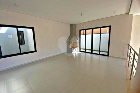 Casa à venda com 3 suítes no condomínio Santa Isabel I, Louveira - SP