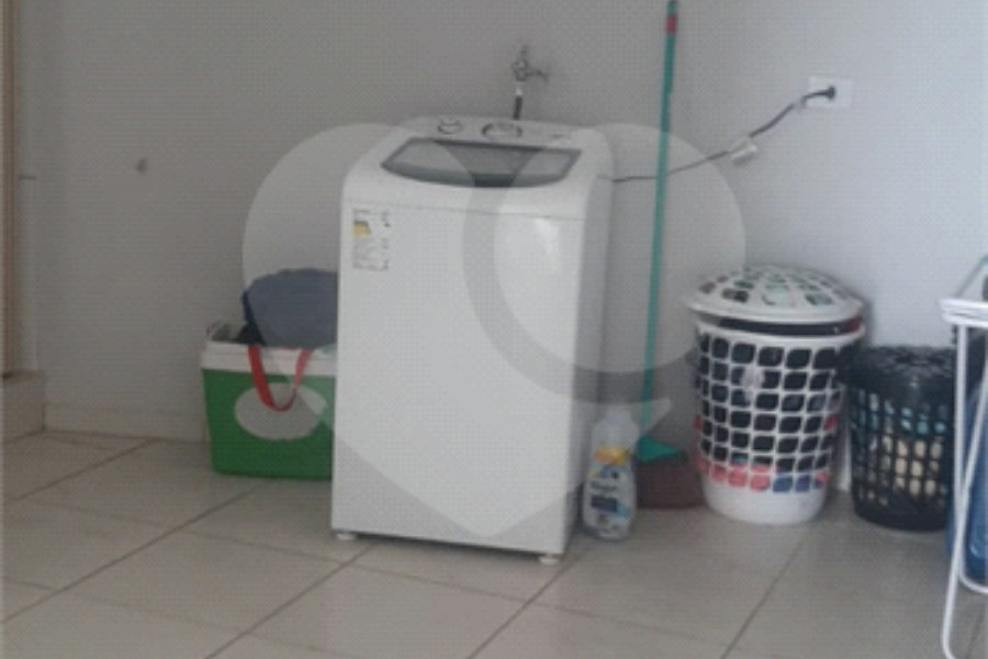 Sobrado à venda com 3 suítes em Jaraguá, São Paulo, SP
