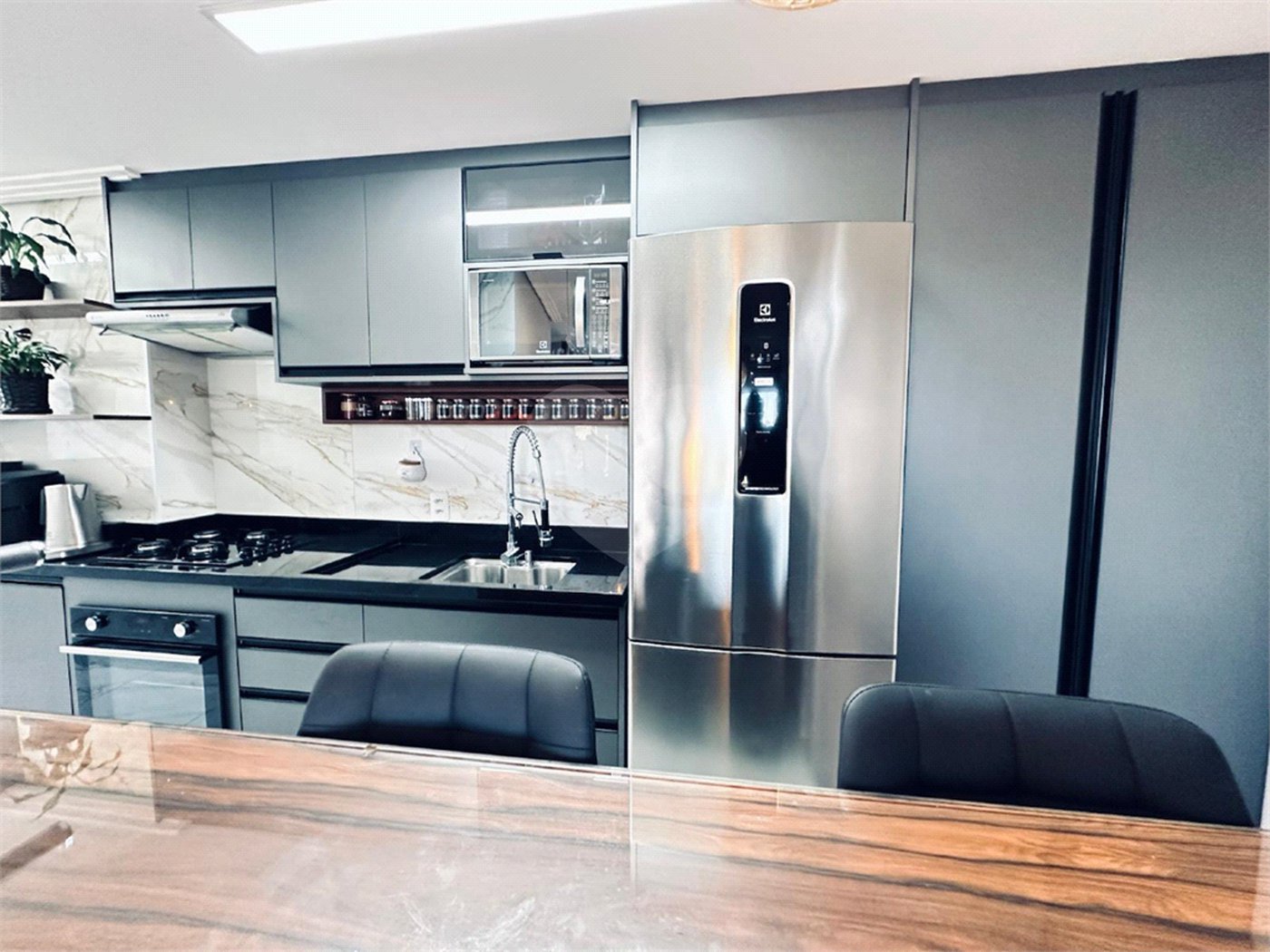 Apartamento à venda com 2 quartos, sendo 1 suíte, em Santo Amaro, São Paulo, SP