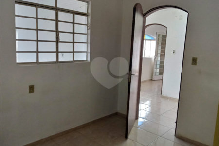 Casa à venda com 4 quartos, sendo 1 suíte, no Centro, Sorocaba, SP