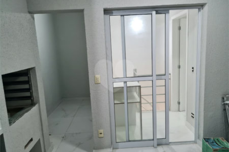 Cobertura à venda com 3 quartos, sendo 1 suíte,  em Parque Reboucas, São Paulo, SP