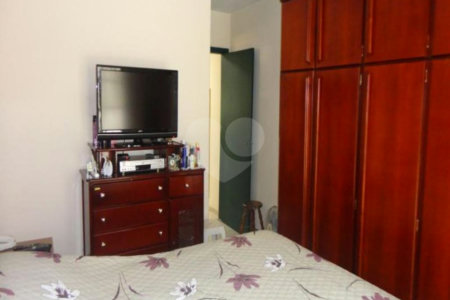 Casa à venda com 3 quartos, sendo 1 suíte, em Jardim Esmeralda, São Paulo, SP