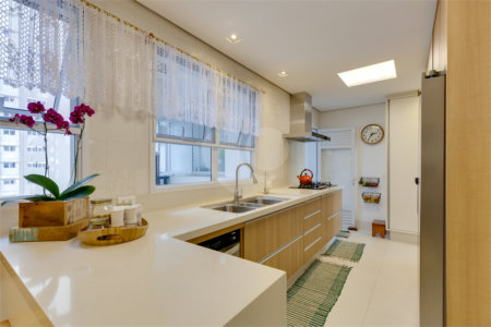Apartamento à venda com 4 quartos, sendo 2 suítes, em Campo Belo, São Paulo, SP