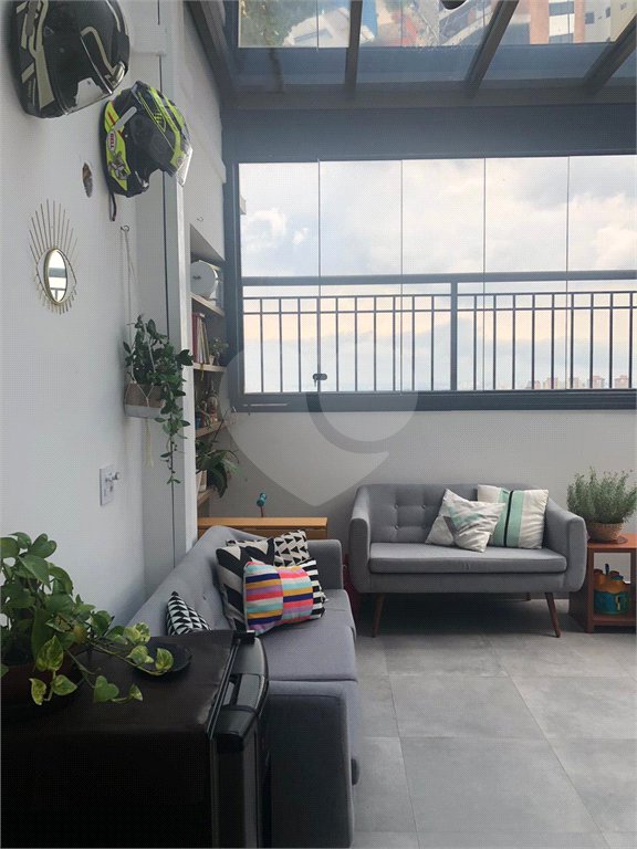 Apartamento à venda com 3 quartos, sendo 1 suíte, em Jardim Parque Morumbi, São Paulo, SP