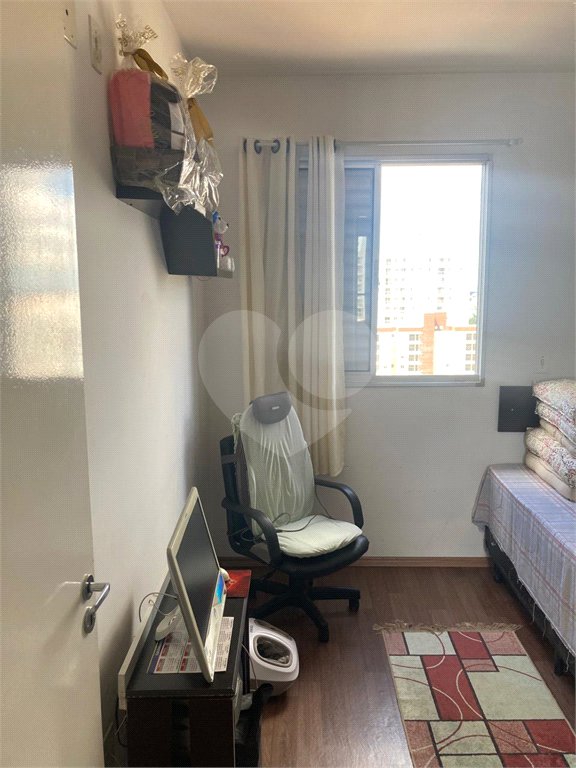 Apartamento à venda com 2 quartos, sendo 1 suíte,  em Jardim Flor da Montanha, Guarulhos, SP