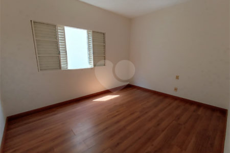 Casa para alugar com 4 quartos, sendo 1 suíte, no Centro, Itapetininga, SP