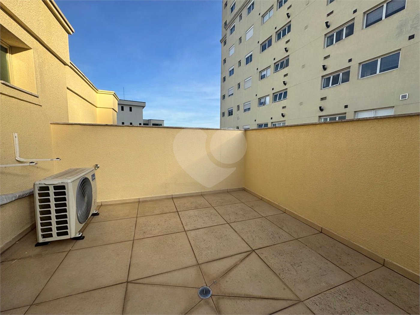 Triplex à venda ou para alugar com 3 quartos, sendo 1 suíte, em Santana, São Paulo, SP