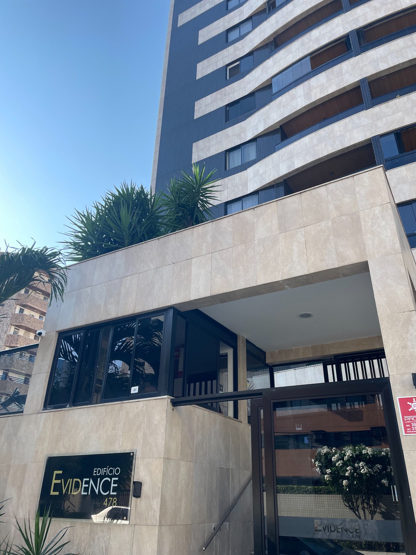 Cobertura à venda com 4 suítes em Ponta Verde, Maceió, AL