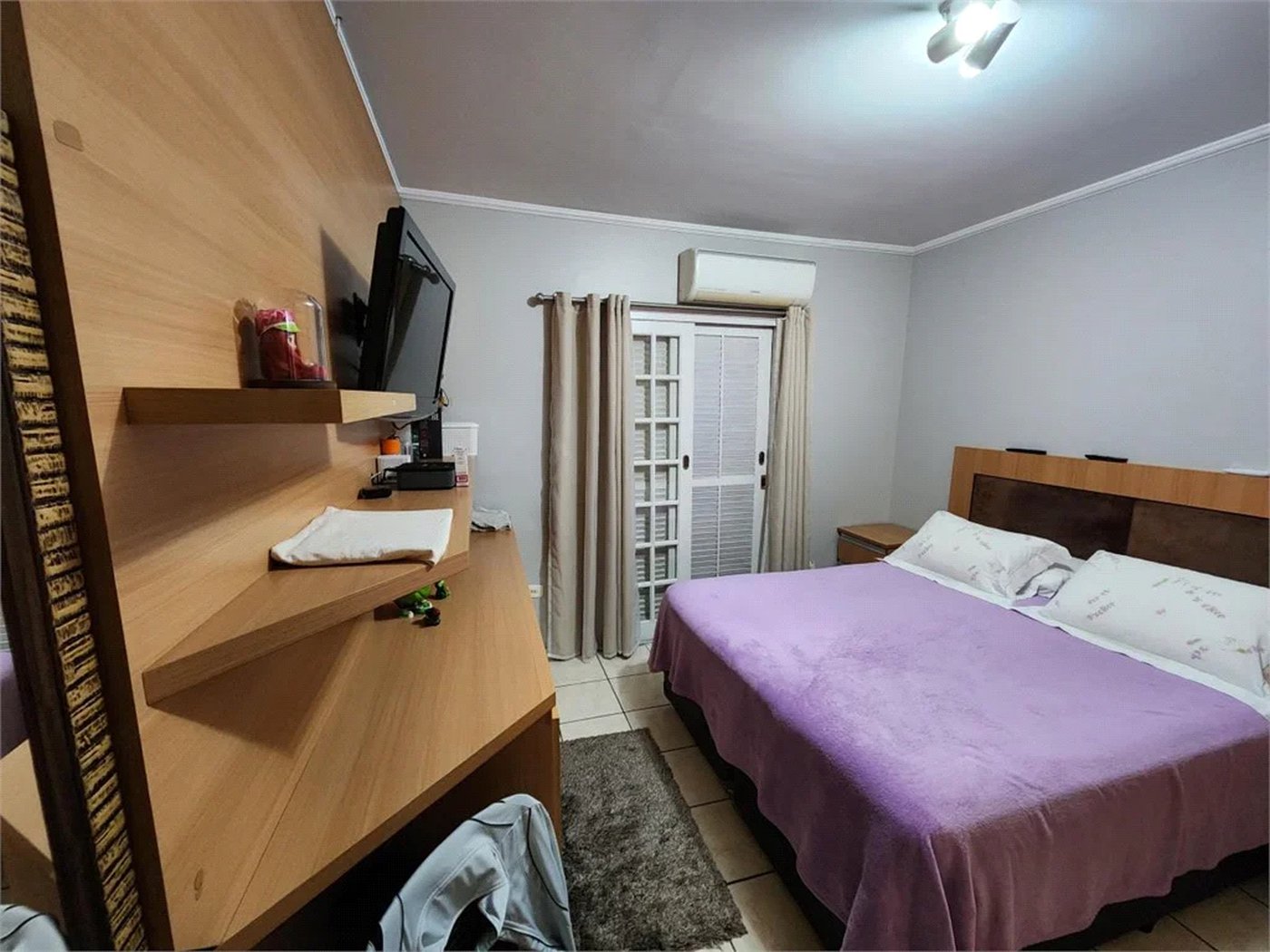 Sobrado à venda com 3 quartos, sendo 1 suíte,  em Jardim Ana Maria, São Paulo, SP