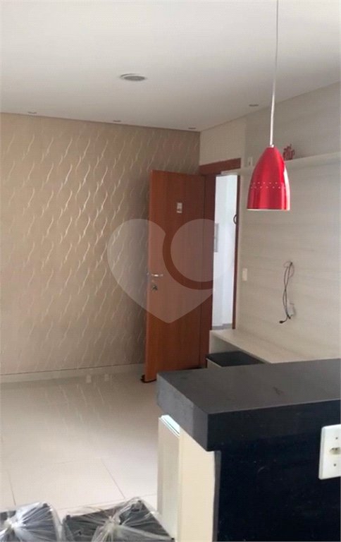 Apartamento no Condomínio Monte Logan.