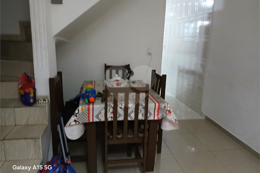 Sobrado à venda com 3 quartos, sendo 1 suíte, em Itaquera, São Paulo, SP