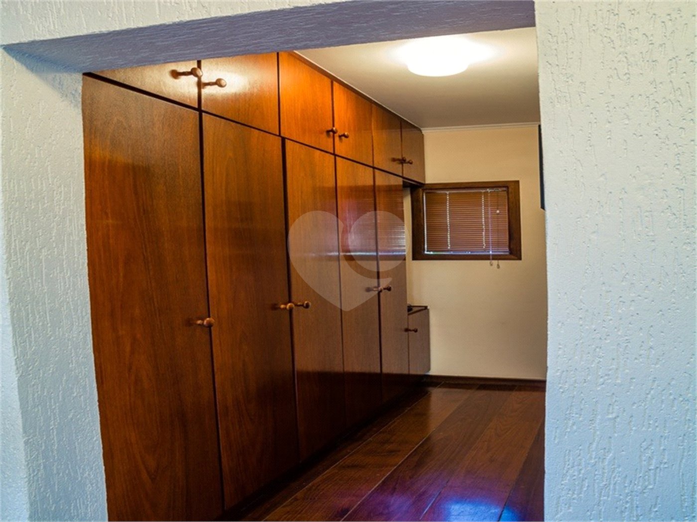 Sobrado à venda com 4 quartos, sendo 3 suítes, em Mandaqui, São Paulo, SP