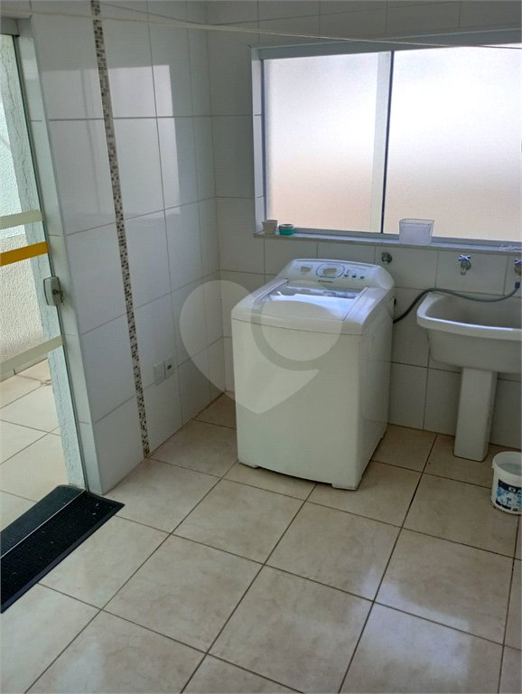 Casa à venda com 3 quartos, sendo 2 suítes, no condomínio Granja Olga II, Sorocaba - SP