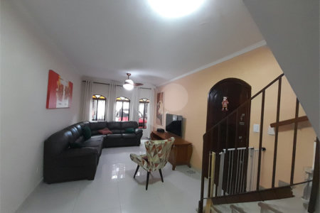 Sobrado à venda com 3 quartos, sendo 1 suíte, em Vila Mazzei, São Paulo, SP