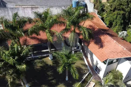 Chácara à venda ou para alugar com 5 quartos, sendo 4 suítes,  em Ouro Fino, Santa Isabel, SP