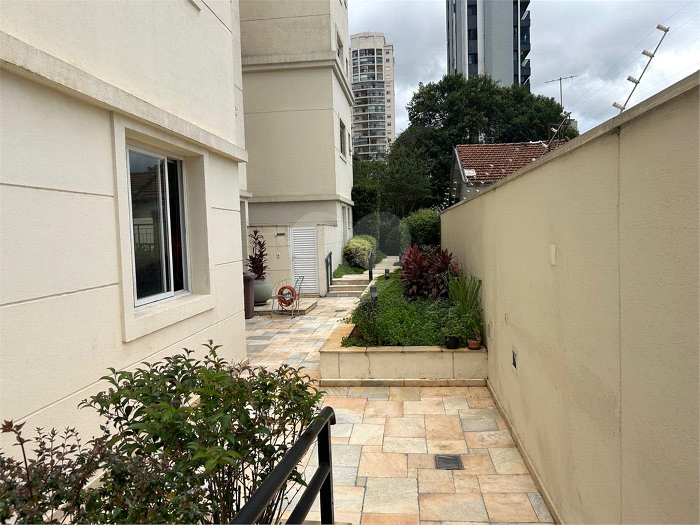 Apartamento para alugar com 3 quartos, sendo 1 suíte, em Pinheiros, São Paulo, SP