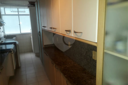Apartamento à venda com 4 quartos, sendo 1 suíte, em Tijuca, Rio de Janeiro, RJ
